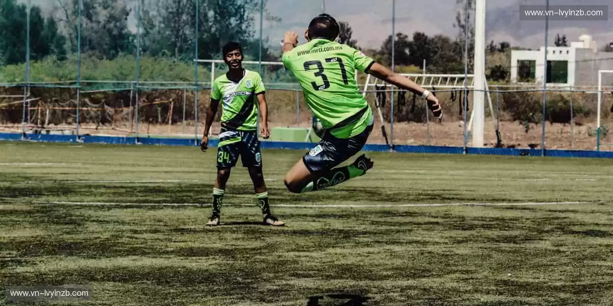 👕球迷专属，限量发售！穿上热爱，为偶像打 call🎁